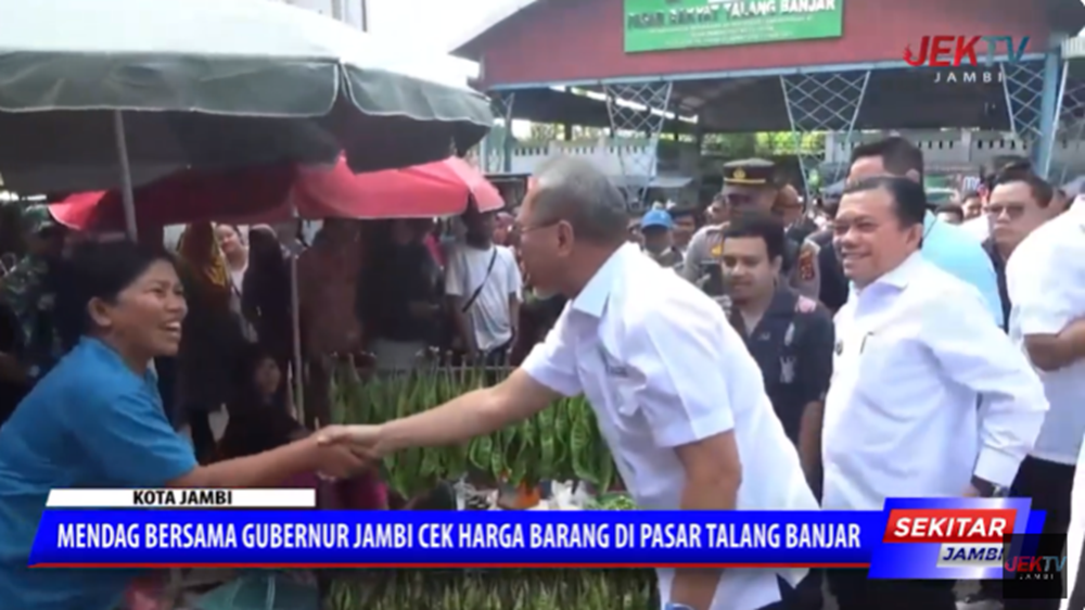 Mendag bersama Gubernur Jambi Cek Harga Barang di Pasar Talang Banjar