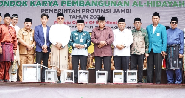 Gubernur Jambi Al Haris Harapkan Ponpes Cetak Generasi Unggulan Penerus Bangsa