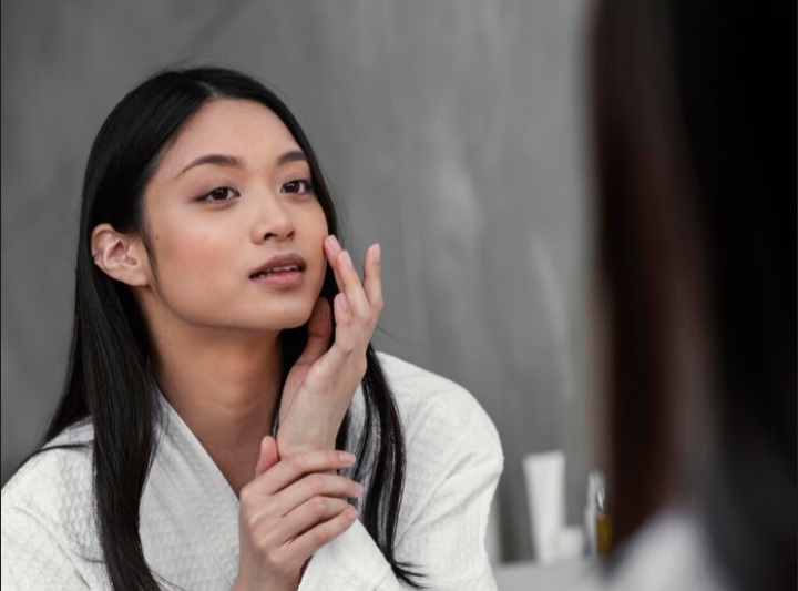 Bukan Masalah Usia, Kulit Kusam Sinyal Kulit Kurang Booster