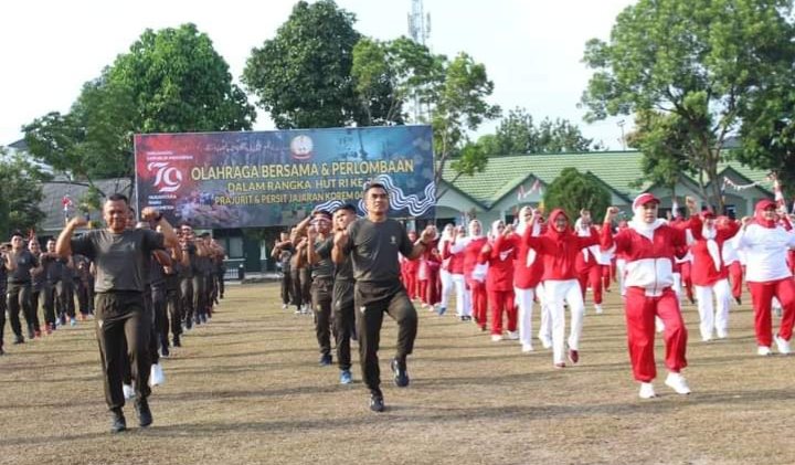 Sambut HUT ke 79 Indonesia, TNI Jambi Adakan Olahraga Bersama