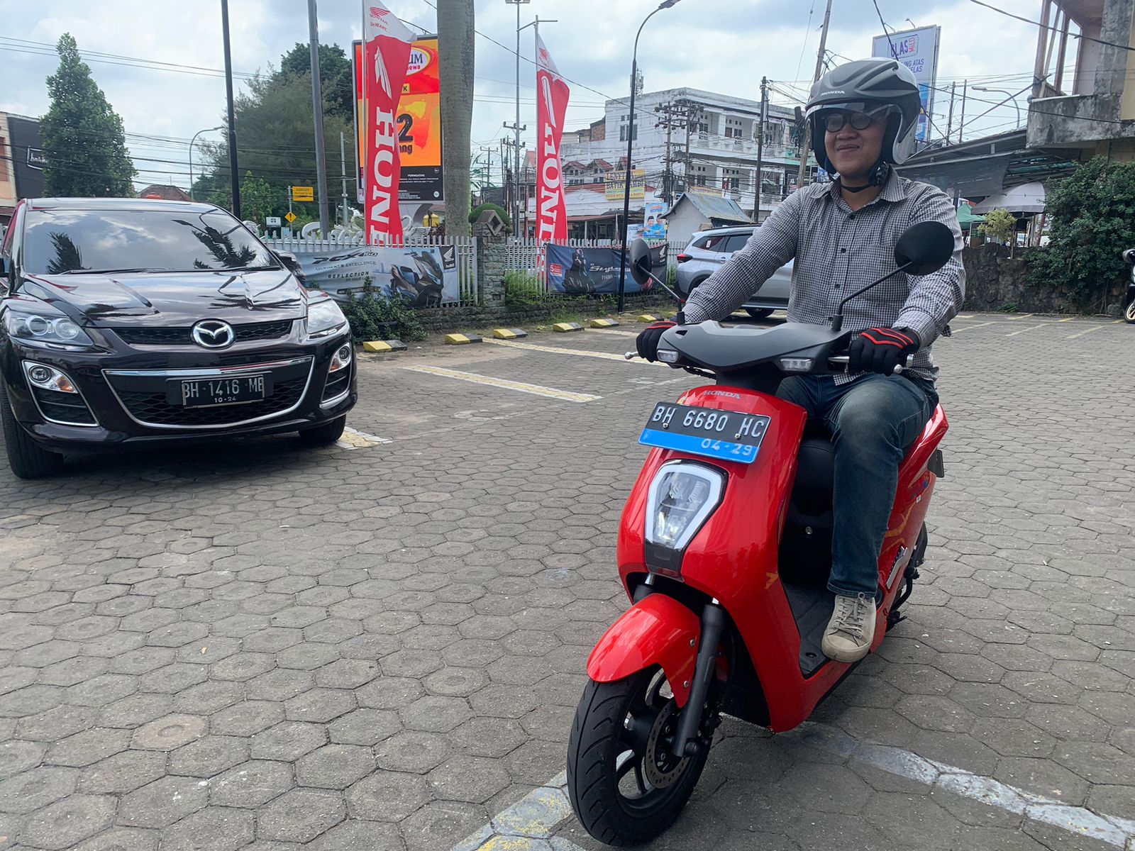 Gelar EV Experience, Sinsen Ajak Jurnalis Kenal Lebih Dekat Honda EM1