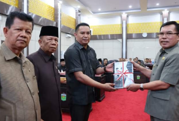 Wali Kota Ahmadi Sampaikan Laporan LKPJ Tahun 2023, Angka IPM Lewati Provinsi Jambi 