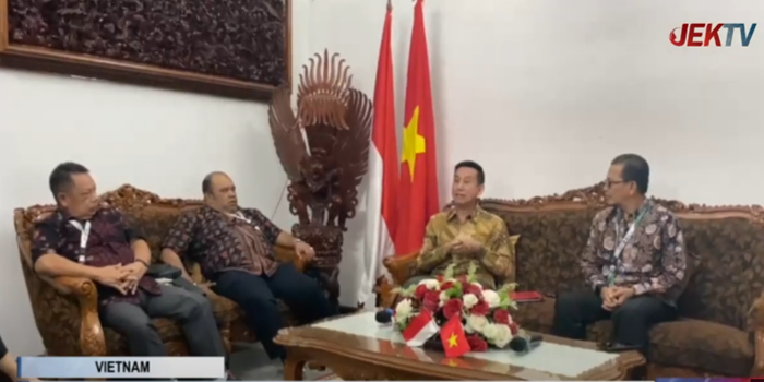 Kades Batang Hari Award 2024 Berdialog Bersama Konsulat Jenderal Republik Indonesia di Vietnam