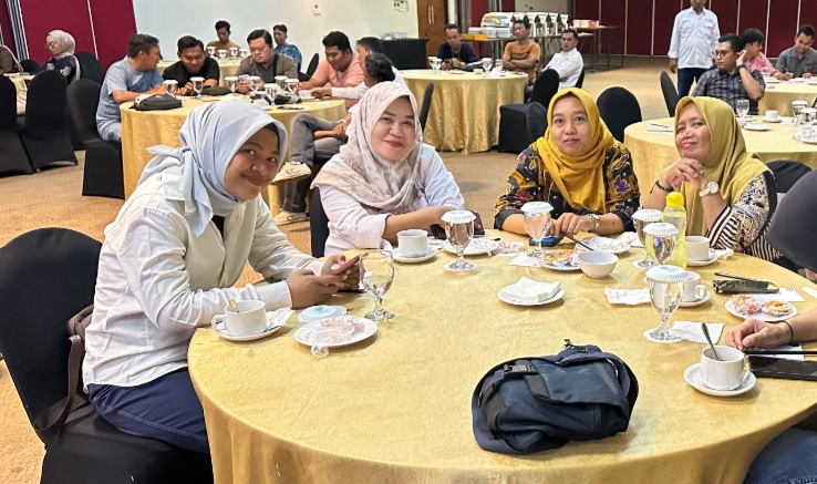 Resmi Dikukuhkan SMSI Jambi,  Pemred  JEKTV Nia Nyatakan Siap Mendukung  Media Siber Memperkuat Peran Media