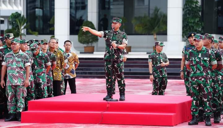 Penghujung Tahun 2023, Panglima TNI Berikan Tali Asih dan Umroh Gratis Bagi Prajurit dan PNS