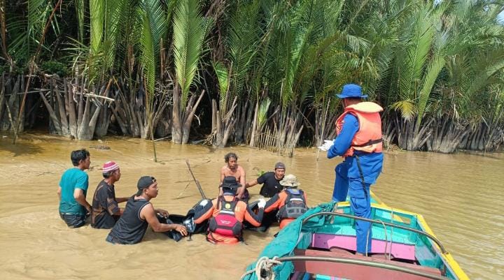 Korban Kecelakaan Kapal Di Sungai Jeruk Ditemukan Tewas Mengapung