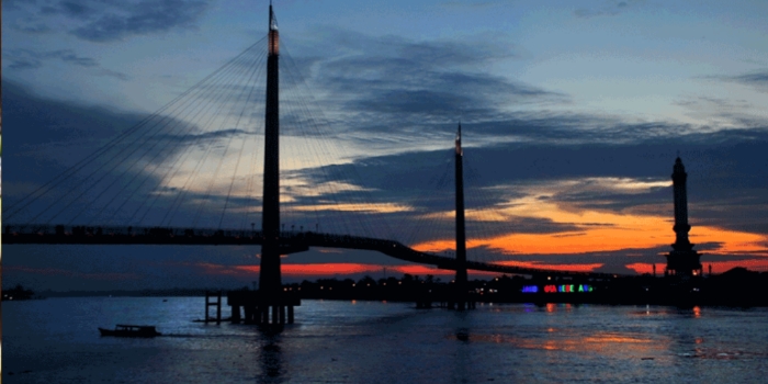 Jembatan Gentala Arasy, Ikon yang Mencolok di Kota Jambi