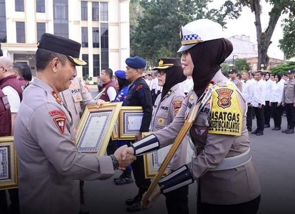 Penghargaan ke 37 Personel Polda Jambi Sebagai Assesor Assessment Center Polri