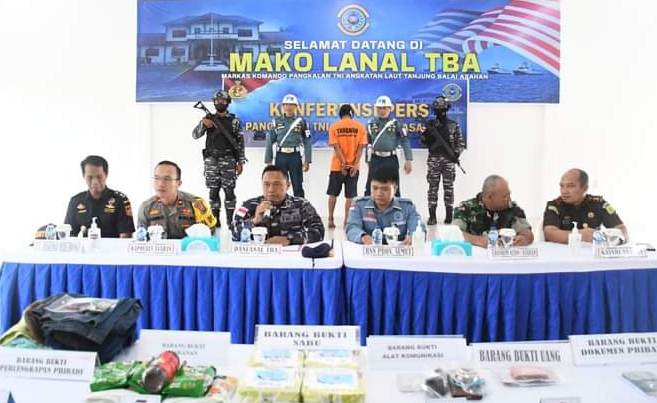 TNI AL Kembali Gagalkan Penyelundupan Narkoba Jenis Sabu Seberat 4 Kg di Perairan Kembilik Asahan