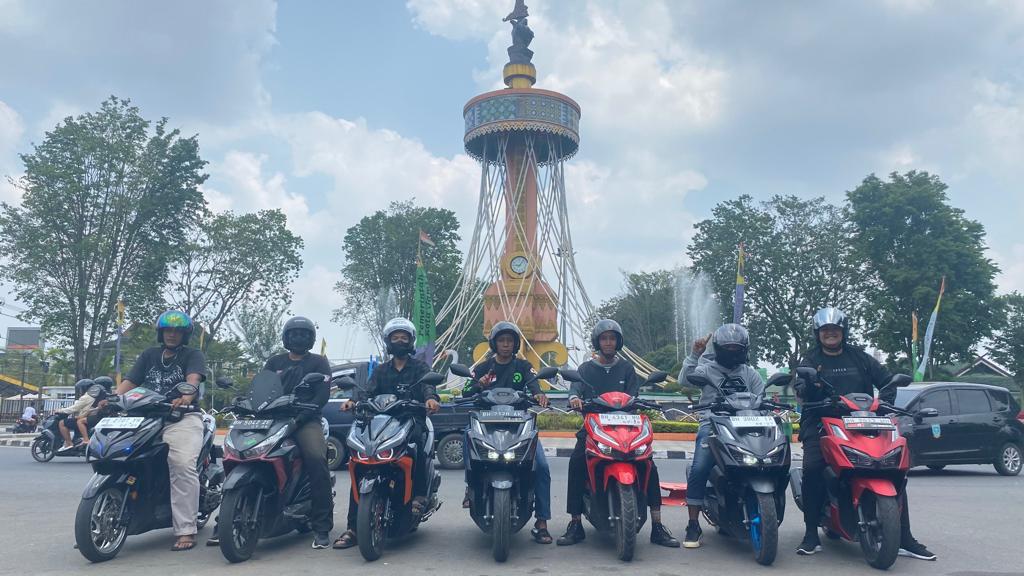 Gandeng Komunitas dan Konsumen Honda, Sinsen Gelar Vario Flash Trip 