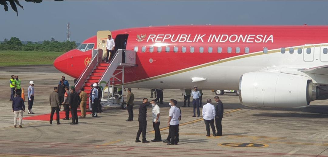 Breaking News!!, Presiden Jokowi Sudah di Jambi Guna Pesawat Presidenan