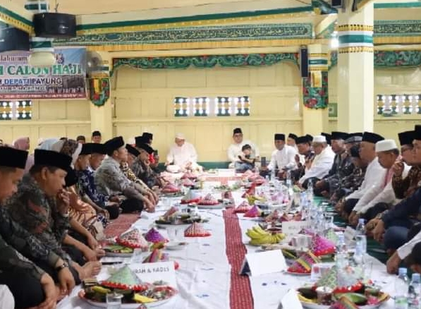 31 Calon Jama'ah Haji Depati Payung Kecamatan Pondok Tinggi Berangkat Ke Tanah Suci