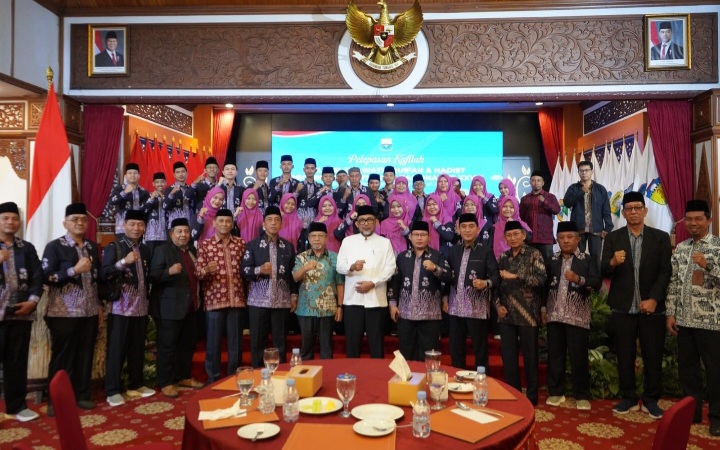 Lepas Kafilah, Sekda Sudirman Harap STQH Lahirkan Generasi Muda Unggul dan Berakhlak Mulia