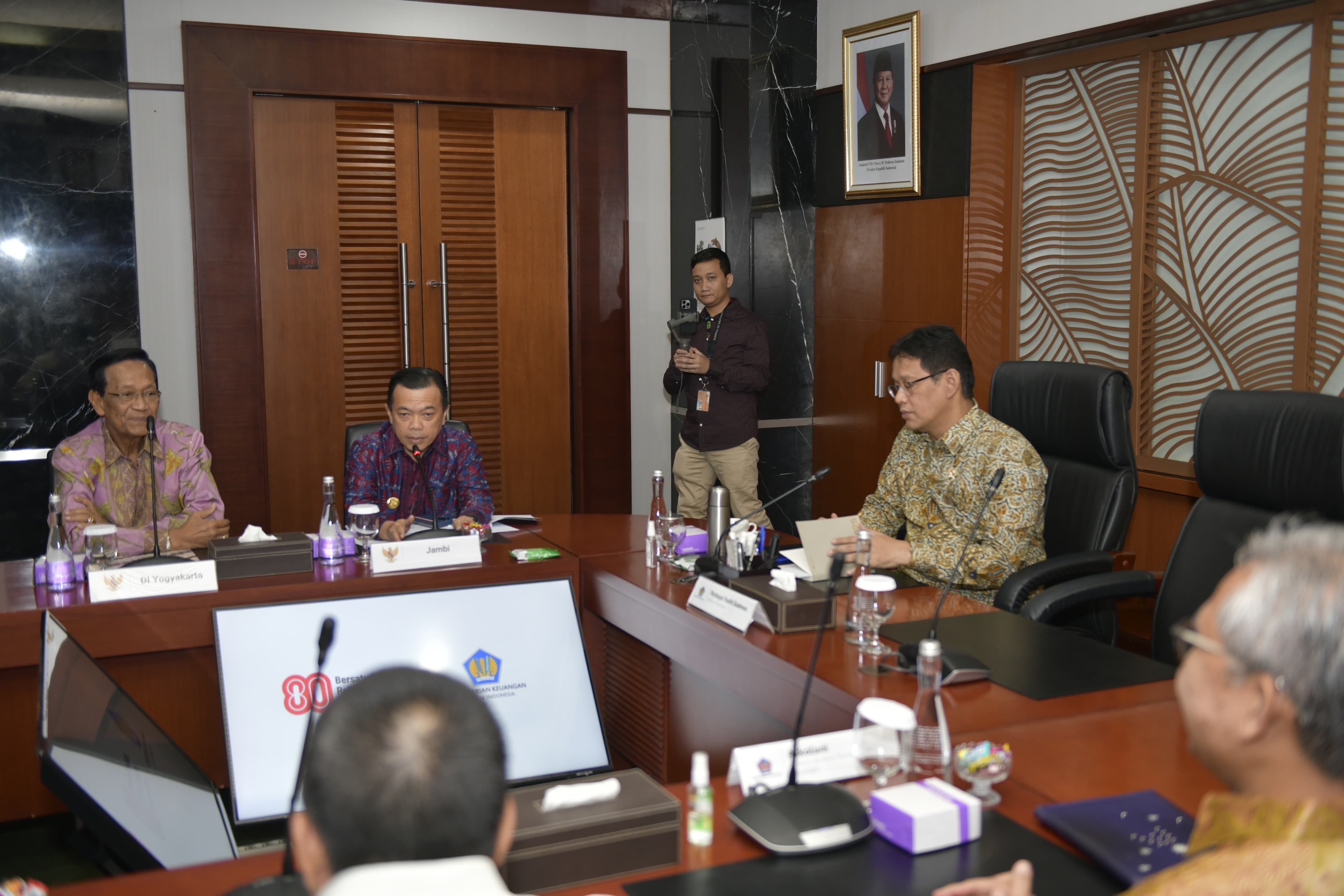 Gubernur Al Haris Sampaikan Keluhan Daerah ke Menkeu Purabaya Terkait Penurunan TKD