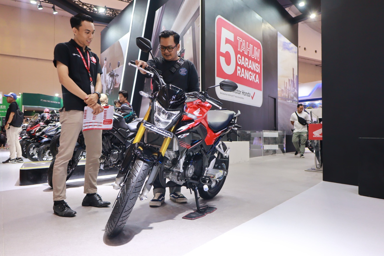 Satu Hati Penuh Arti, Kebersamaan Astra Honda dan Konsumen di IMOS+ 2023