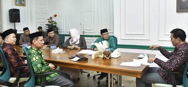 Audiensi Civitas Institut Agama Islam Nusantara Batang Hari Bersama Bupati Fadhil Arief