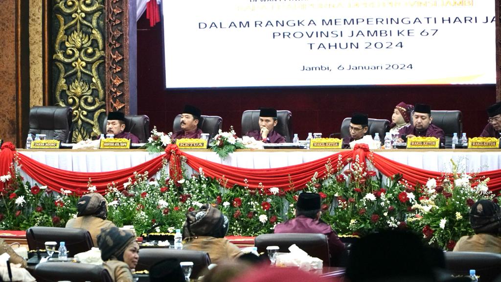 Pimpin Rapat Paripurna, Edi Purwanto Sampaikan Ucapan HUT dan Lima Tahun Komitmen DPRD Bangun Jambi