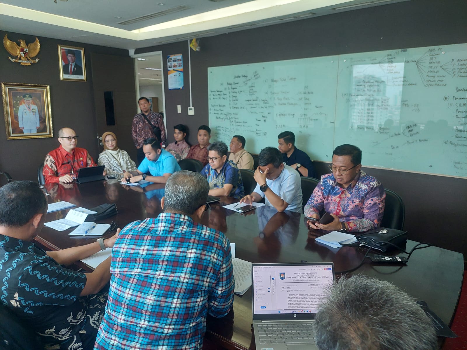 Banggar DPRD Jambi Konsultasi Evaluasi APBD, Ketahanan Pangan, Makan Gratis Hingga Transfer Daerah