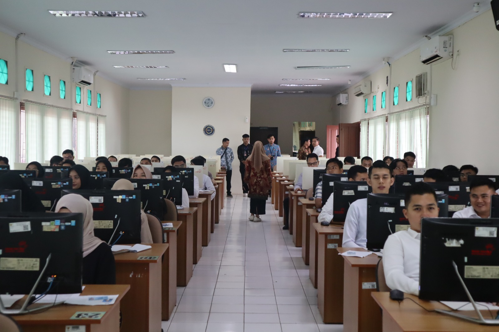 53 Peserta Ikuti Tes Tertulis Seleksi Calon Asisten Ombudsman di UPT BKN Jambi