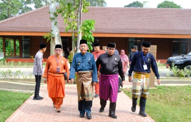 Wagub Sani Buka Seminar Nasional di KCBN Muaro Jambi