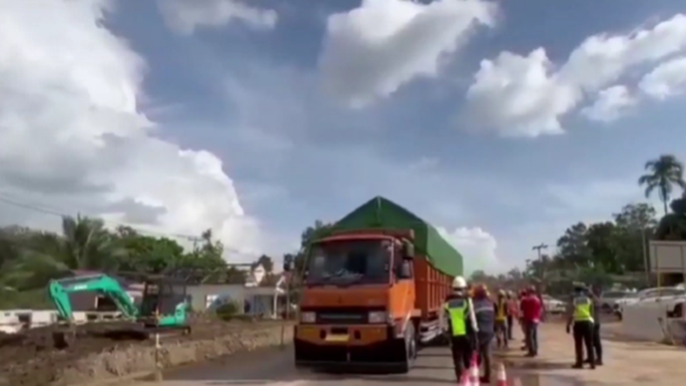 Satker Pembangunan Jalan Bebas Hambatan, Lakukan Uji Coba Pengalihan Arus di Simpang Sembilang 