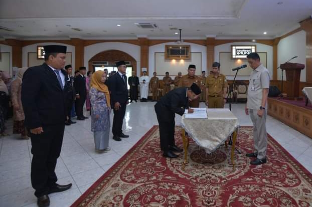 PJ Bupati Muaro Jambi Lantik Sejumlah Pejabat Fungsional