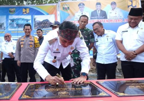 Proyek Strategis Kabupaten Muaro Jambi, Pj Bupati Bachyuni Harapkan dapat Meningkatkan Pelayanan ke Masyarakat