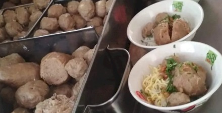 Ternyata Makan Bakso Berdua dengan Pasangan dapat Berikan Khasiat Begini