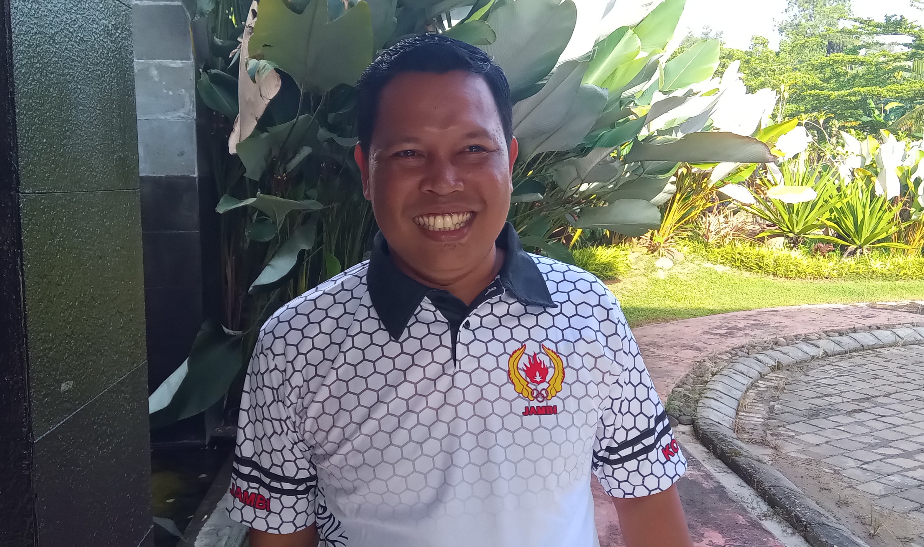 Porprov Ditunda, Aspihani : 