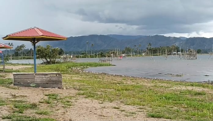 Kondisi Objek Wisata Pantai Pasir Panjang Memprihatinkan