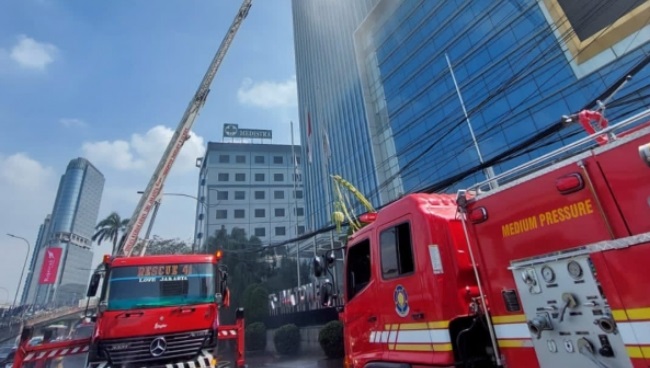 Menara K-Link Hangus Terbakar, Diduga Api Berasal dari Kompor Gas di Lantai 7