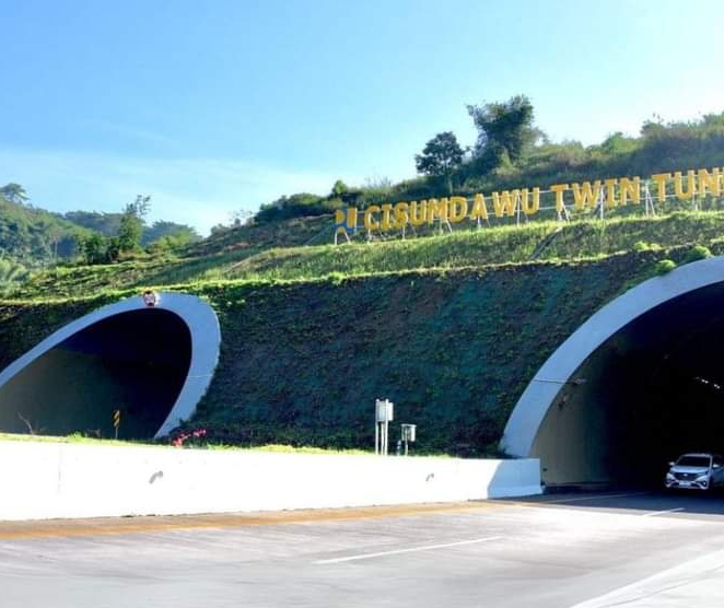 Sempat Dikabarkan Terowongan Cisumdawu Retak, Menteri PUPR Basuki Tinjau Langsung