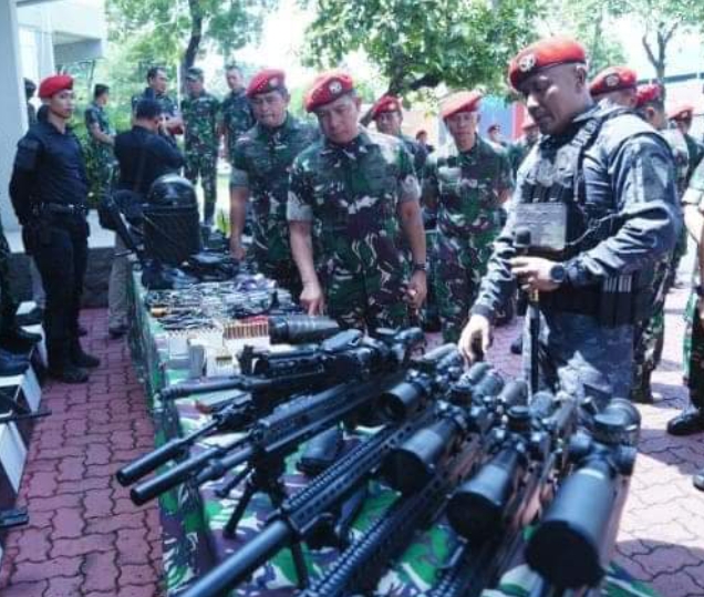 Panglima TNI Agus Subiyanto Cek Kesiapan Pasukan Elite Kopassus