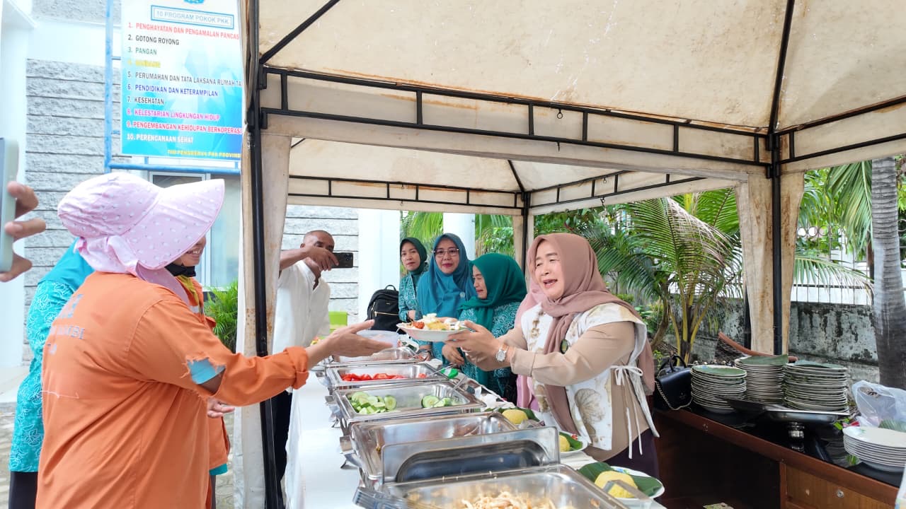 Masyarakat Antusias, Sarapan Murah Rp3.000 TP PKK Jambi Kian Diminati