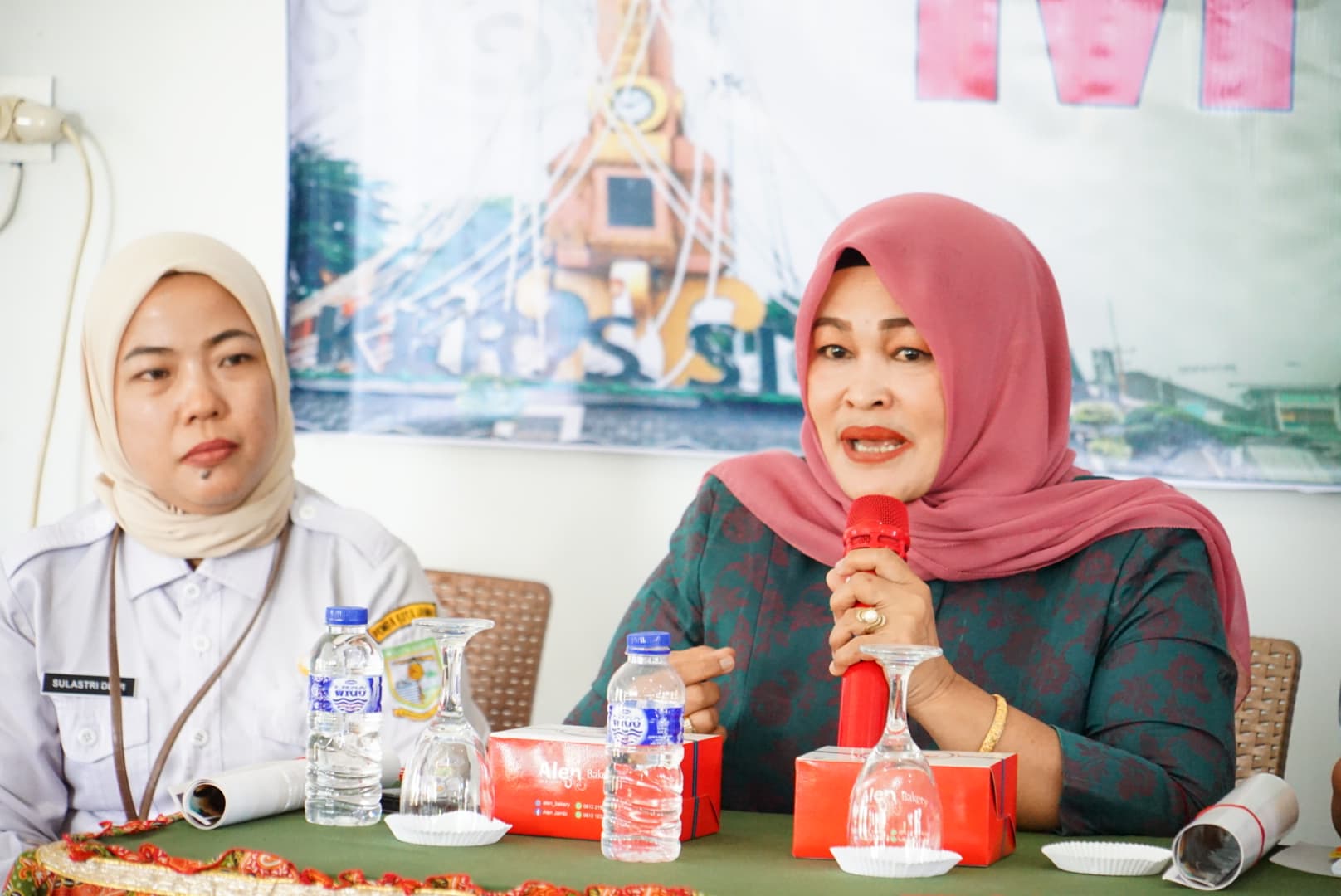 Syofni Herawati Anggota DPRD Kota Jambi Berikan Masukan di Musrenbang Tingkat Kelurahan Se-Kecamatan Kota Baru