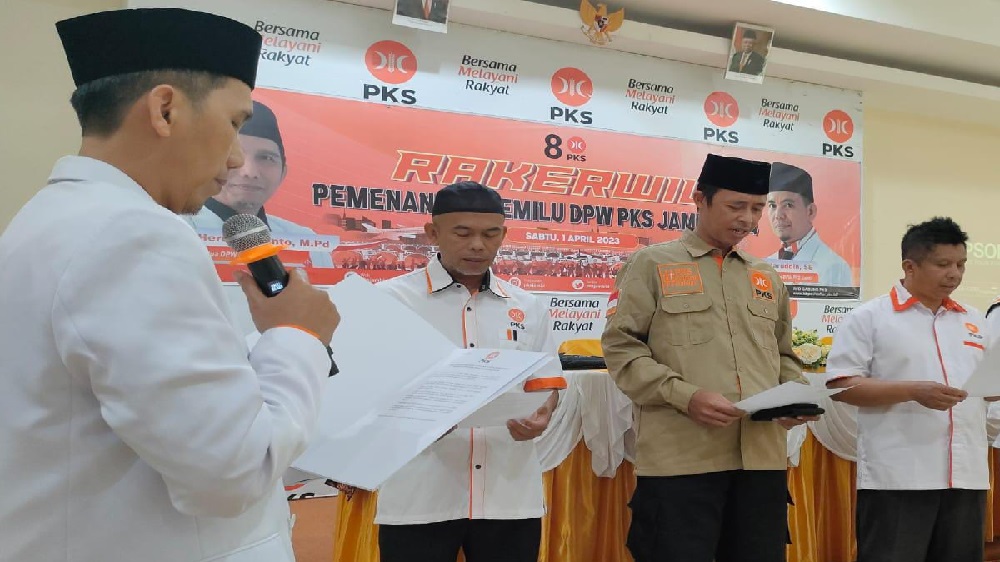 Ketua DPW PKS Jambi Lantik Kordapil PKS Se-Provinsi Jambi