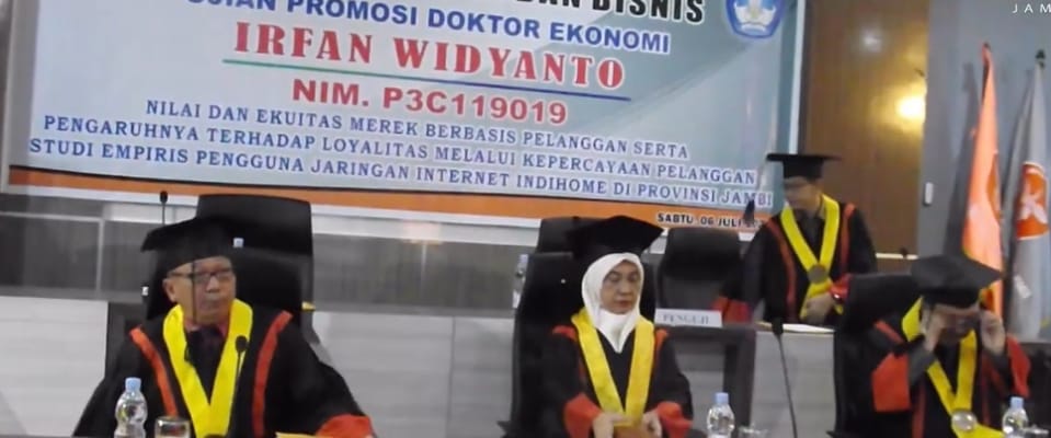 Ujian Promosi Doktor Ekonomi FEB - Unja Luluskan Irfan Widyanto sebagai Doktor Ekonomi