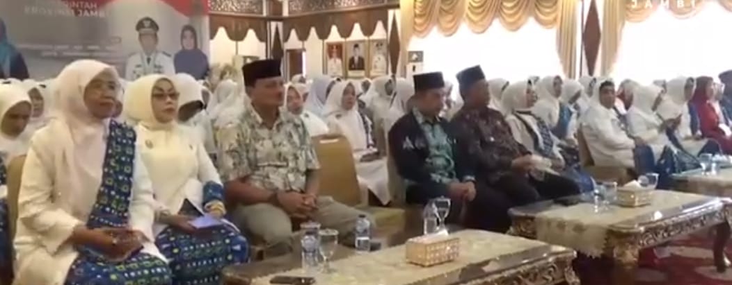 Wagub Sani Resmi Buka Rakor dan Halal Bihalal BKMT Provinsi Jambi