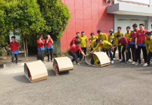 Meriahkan HUT RI ke-79, Sinsen Gelar Upacara dan Lomba Seru untuk Karyawan