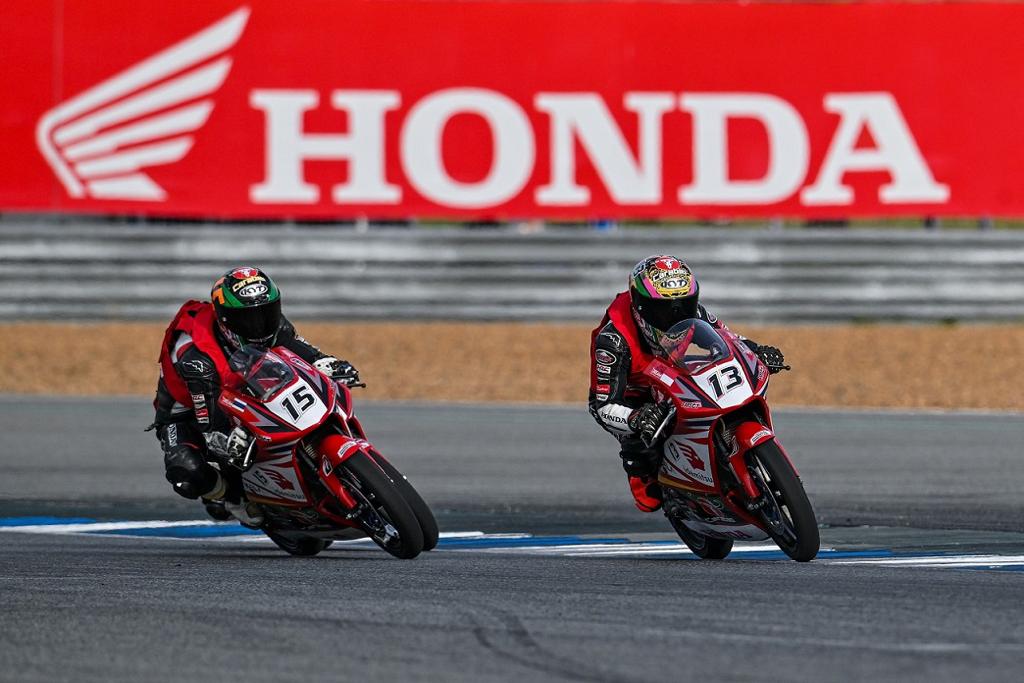Bikin Bangga, Pembalap Astra Honda Kembali Bikin Merah Putih Berkibar di Thailand Talent Cup 