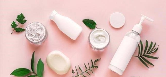 Jangan Sampai Salah, Ini Tips Penggunaan Basic Skincare Bagi Pemula yang Wajib Diketahui 