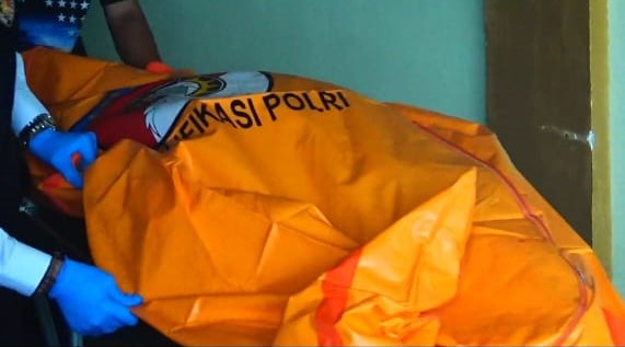 Polisi Selidiki Penemuan Mayat Di Dalam Ruko, Tiga Saksi Diperiksa