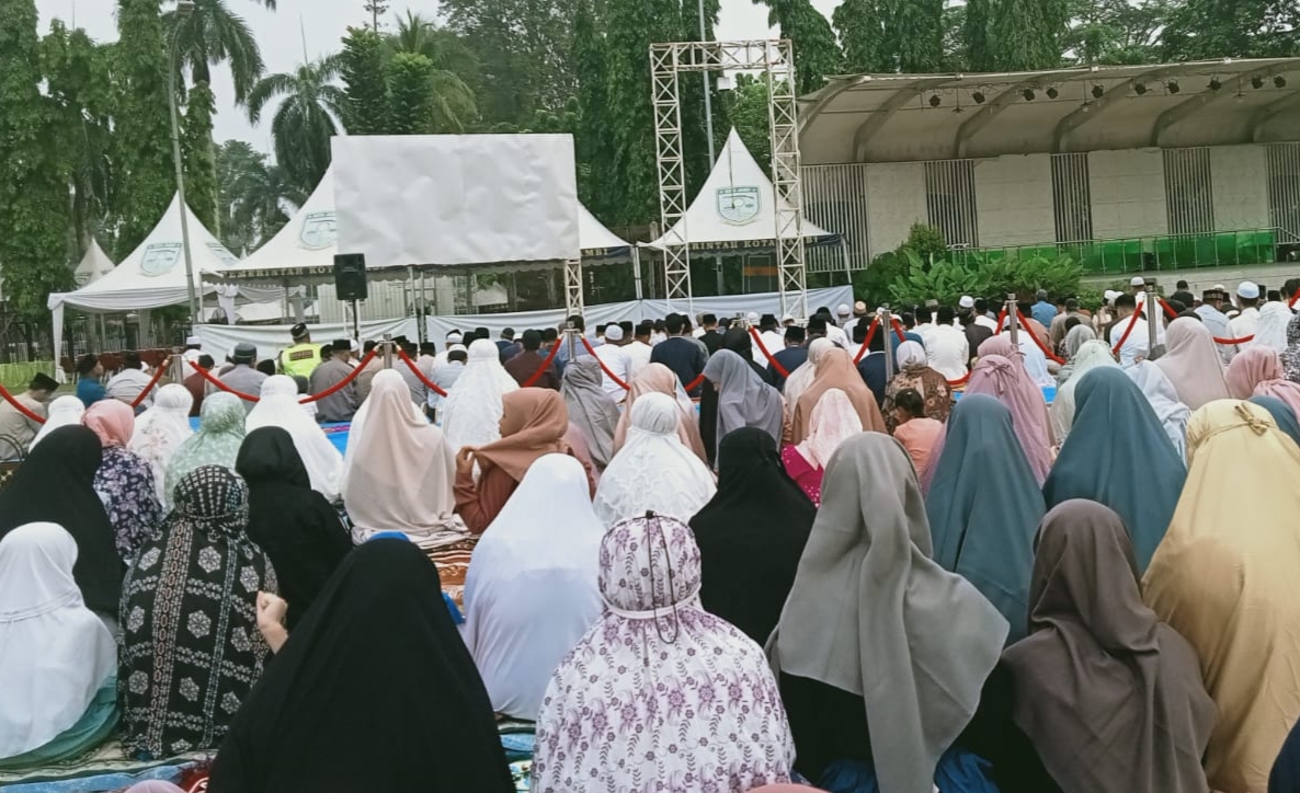 Shalat Idul Adha di Kota Jambi, Maulana Ajak Masyarakat Mengambil Hikmah Kebersamaan