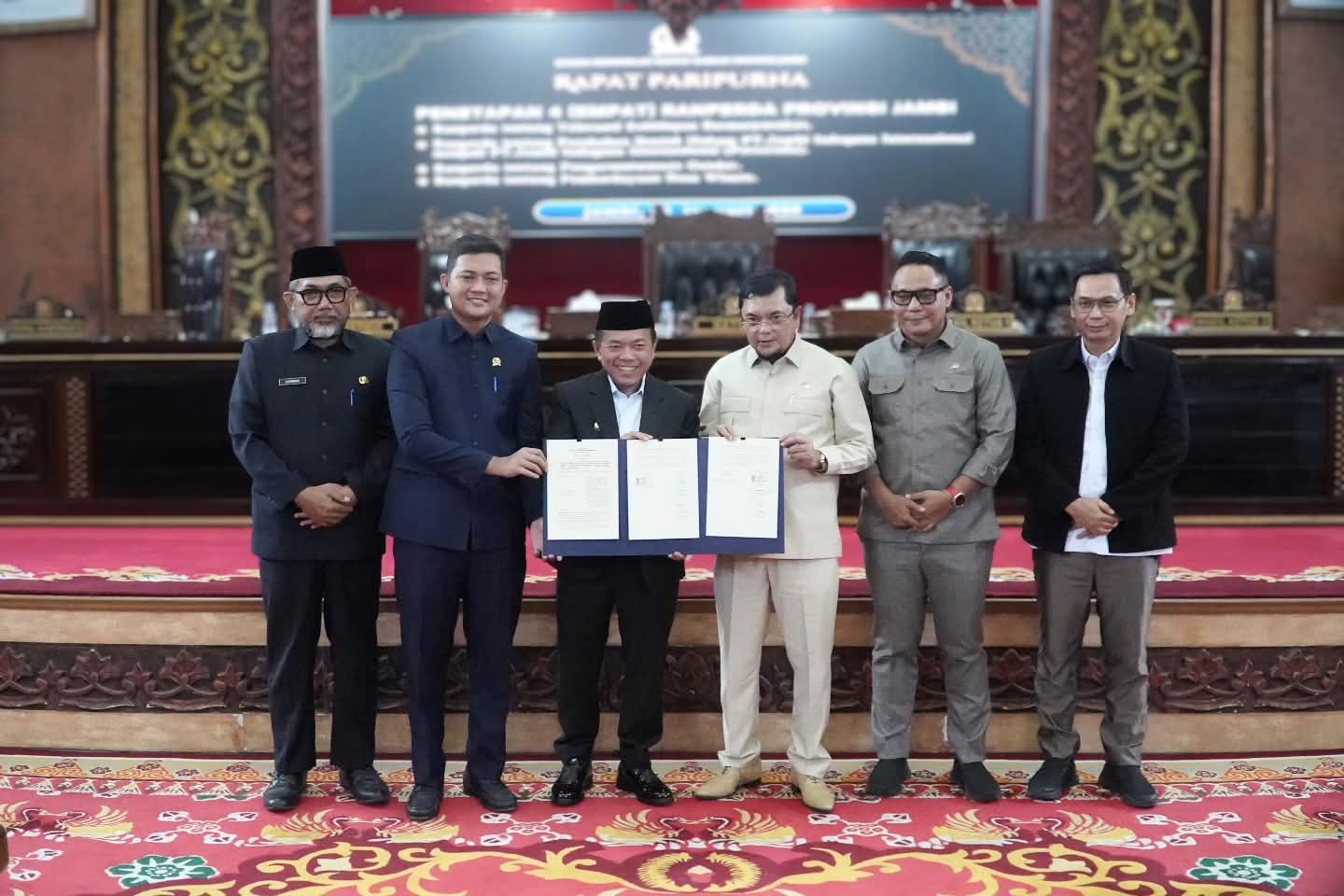 DPRD Jambi tetapkan 4 Ranperda Inisiatif jadi Perda
