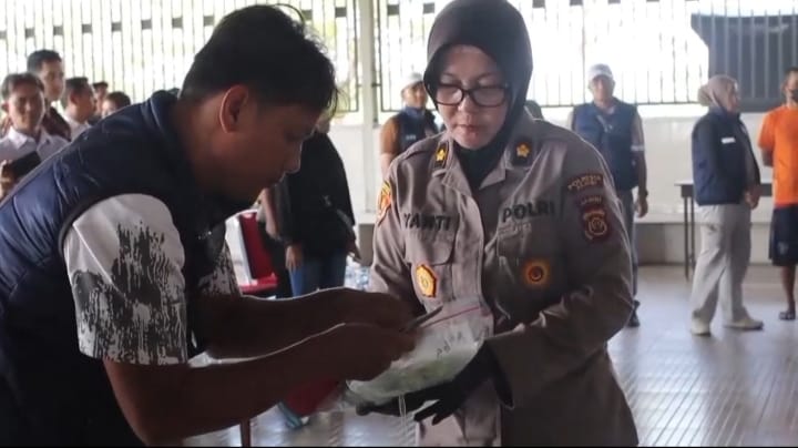 Polresta Jambi Musnahkan 200 Kg Barang Bukti Narkotika, Tunjukkan Komitmen Transparansi