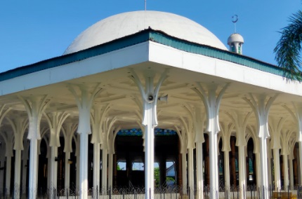 Tak Memiliki Dinding dan Pintu, Inilah 5 Keunikan Masjid Agung Seribu Tiang Jambi
