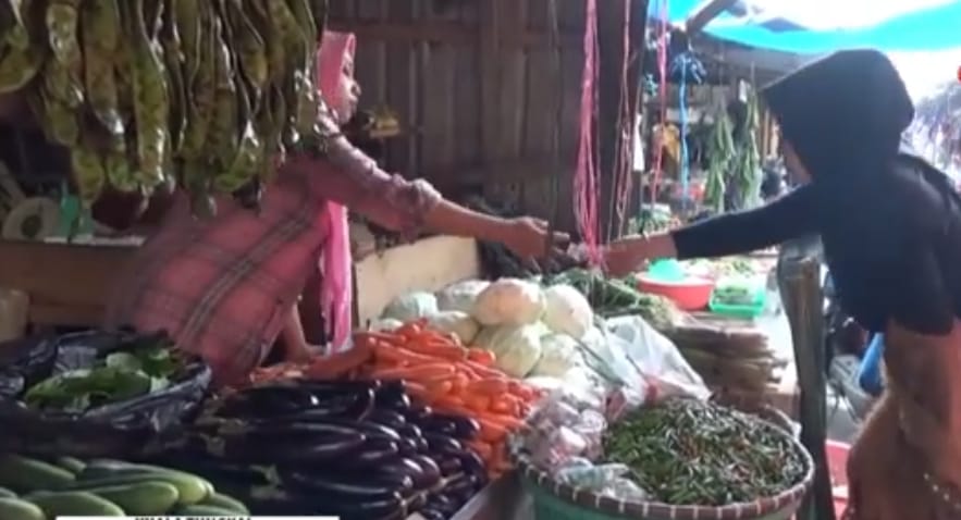 Seminggu Jelang Idul Adha, Pedagang Sebut Harga Bahan Pokok Tak Stabil