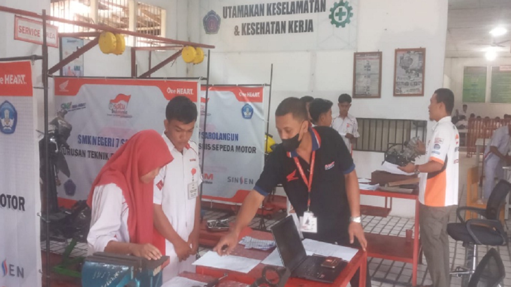 Semangat Sinergi Bagi Negeri, Sinsen Gelar Uji Kompetensi Keahlian (UKK) Mandiri Honda 