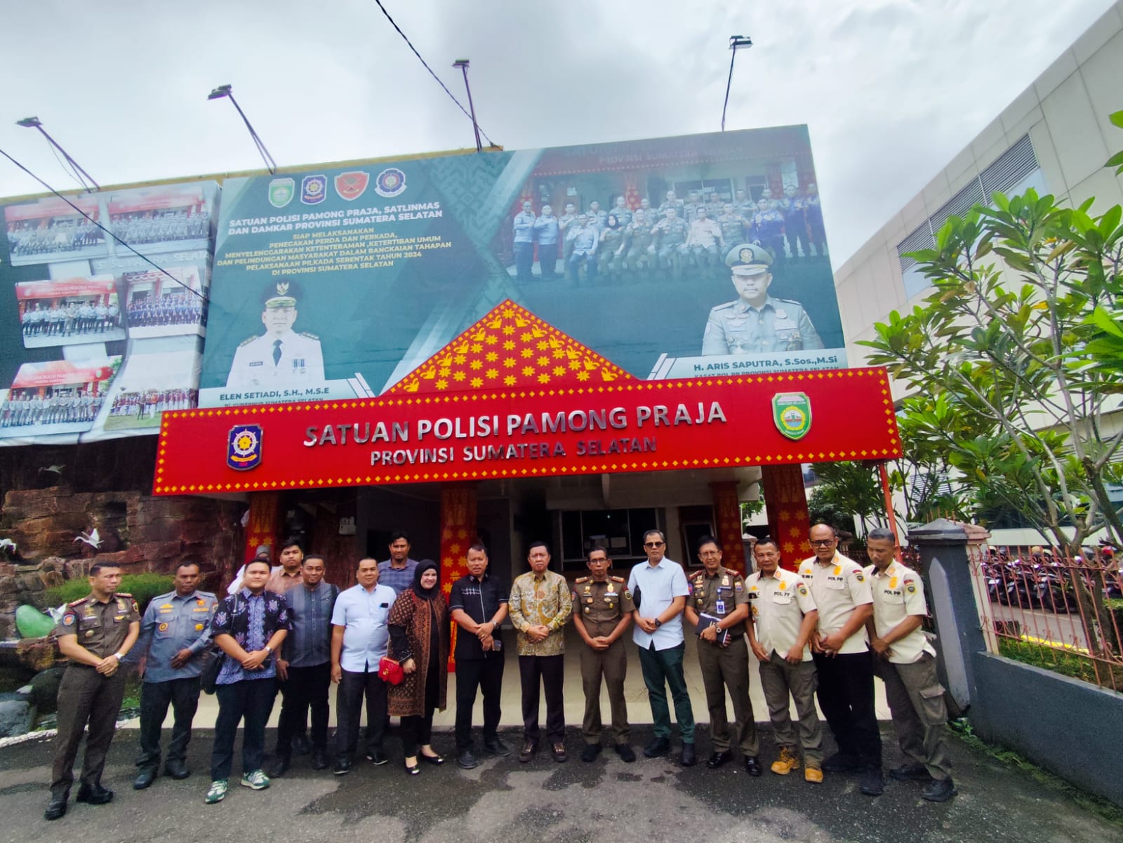 Komisi I DPRD Jambi bersama Satpol PP dan Damkar Provinsi Jambi melakukan Studi Banding ke Satpol PP Sumatera 