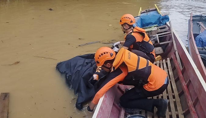 Operasi SAR Ditutup, Tim SAR Gabungan Temukan Korban Mobil Terjun Ke Jurang
